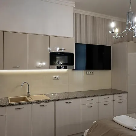 Lägenhetshotell Nador Rezidencia 3*