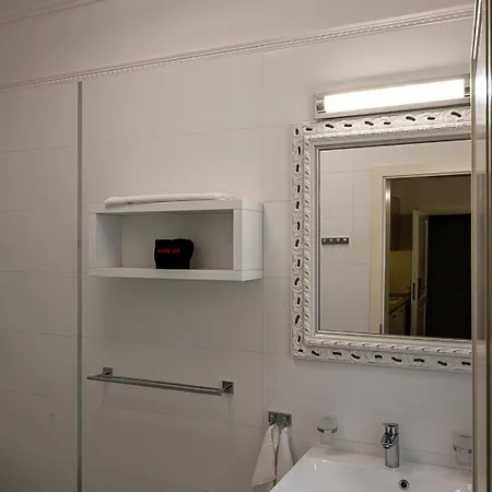 Lägenhetshotell Nador Rezidencia 3*