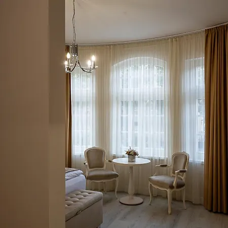 Lejlighedshotel Nador Rezidencia 3*