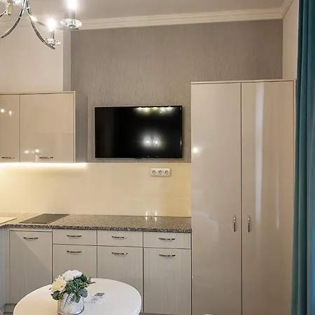 Nador Rezidencia Lägenhetshotell Győr