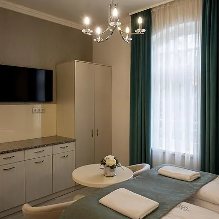 Lägenhetshotell Nador Rezidencia 3*