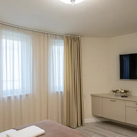 Lägenhetshotell Nador Rezidencia 3*