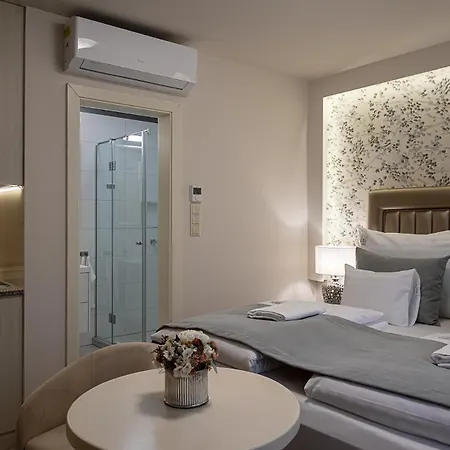 Nador Rezidencia Lägenhetshotell Győr
